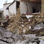 بازدید وزیر بهداشت از مناطق زلزله زده خوی