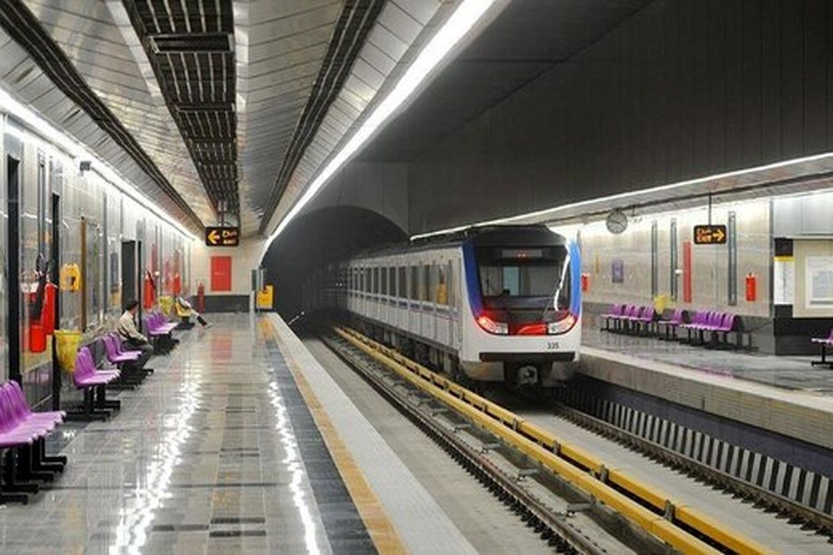 اعلام ساعت سرویس دهی روزانه و شبانه مترو برای مراسم سالگرد ارتحال امام خمینی (ره)